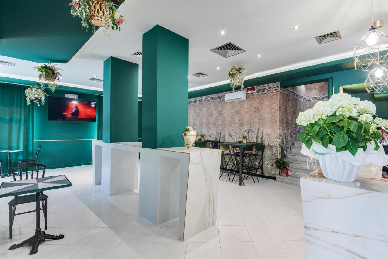 Hotel Sorriso Римини Екстериор снимка