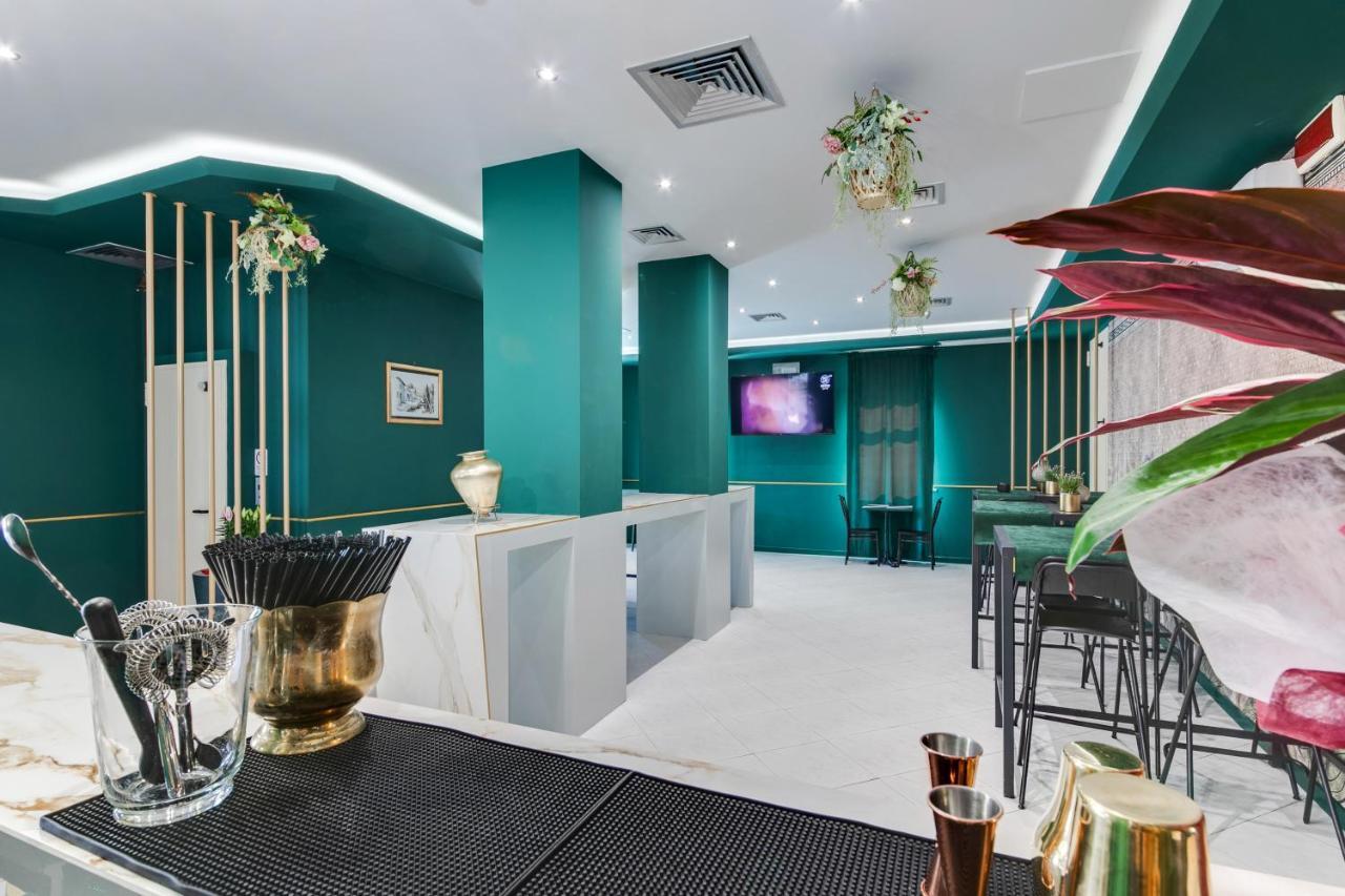Hotel Sorriso Римини Екстериор снимка