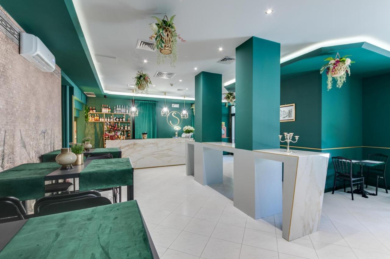Hotel Sorriso Римини Екстериор снимка