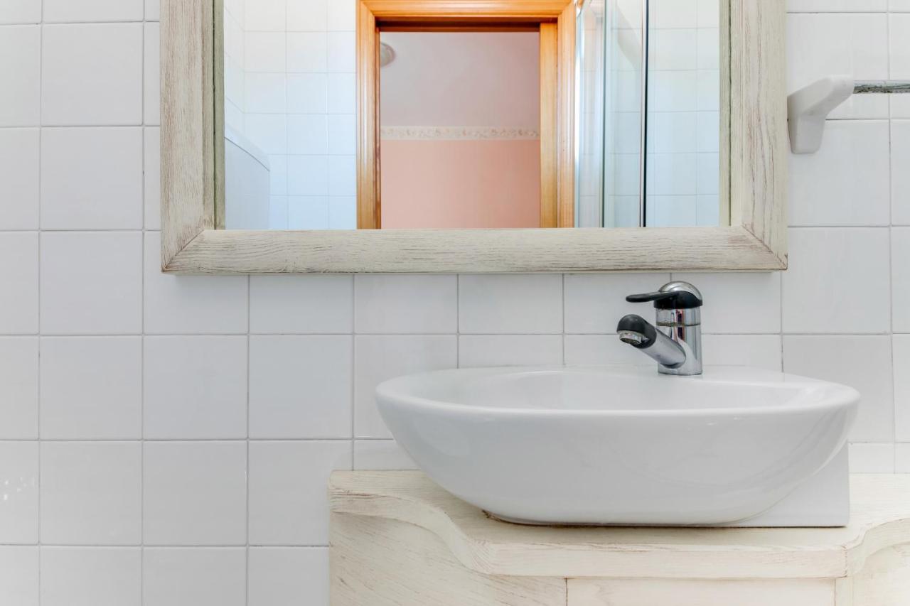 Hotel Sorriso Римини Екстериор снимка
