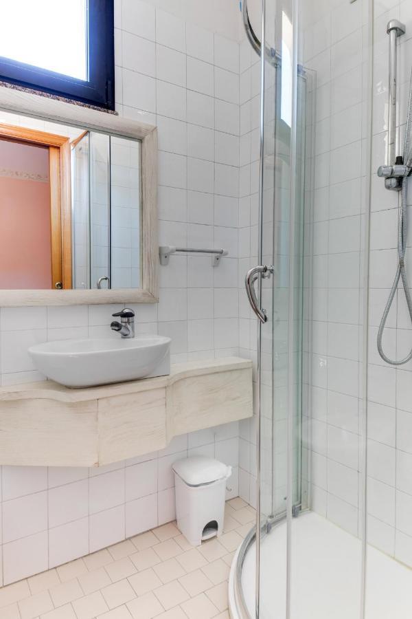 Hotel Sorriso Римини Екстериор снимка